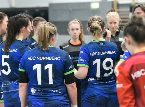 Play-Offs 2/8 geschafft: HBC Women zeigen Licht und Schatten gegen den TSV Ismaning
